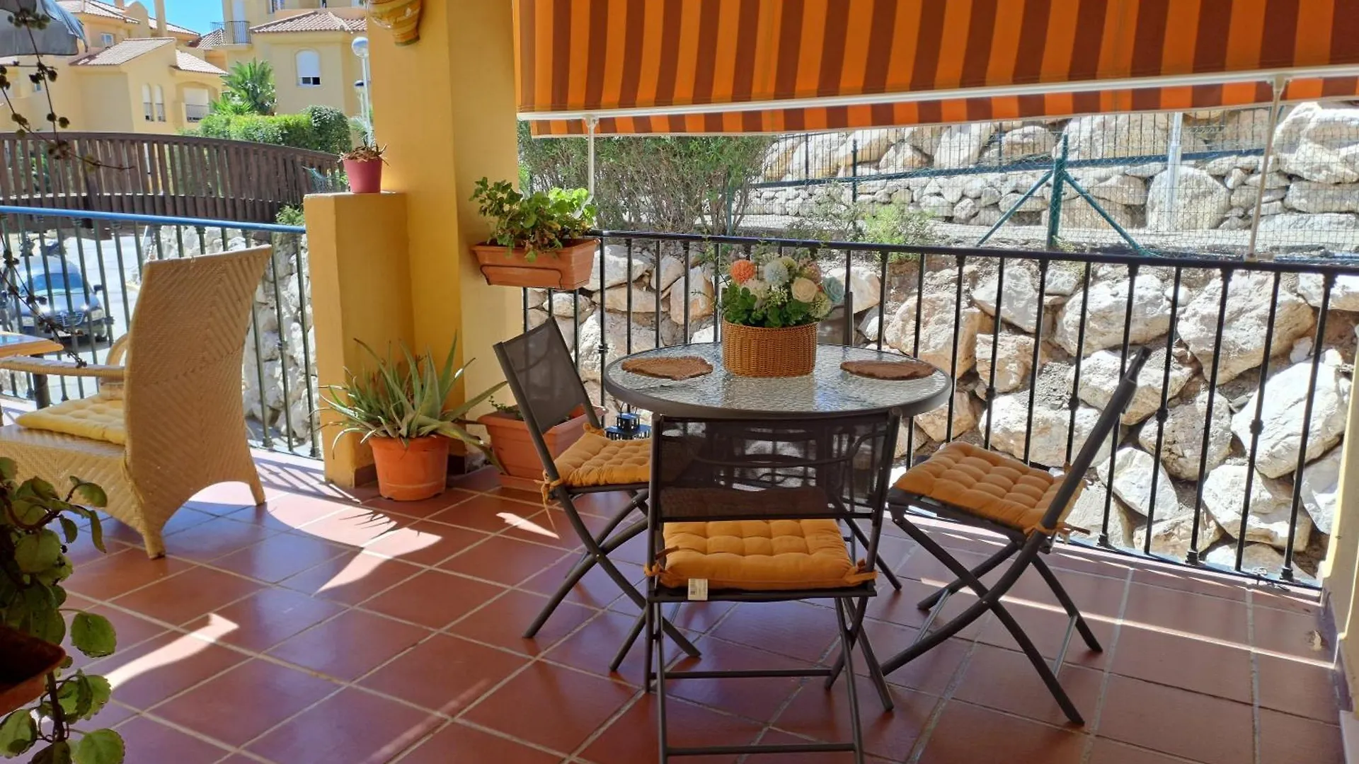 Bienvenido A Tu Habitacion La Cala De Mijas Hostel