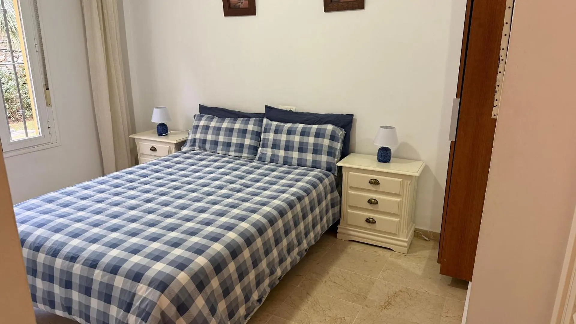 Bienvenido A Tu Habitacion La Cala De Mijas Hostel